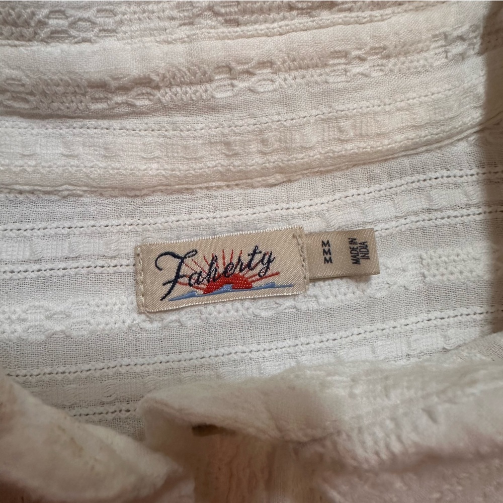 Faherty Olli Long Sleeve Button Front Henley Top. Size M (n3) - Picture 9 of 10